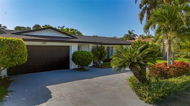 1900 Sandpiper Dr in Clearwater, FL - Building Photo - Building Photo