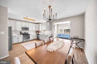 6340 Cullen Pl in Haymarket, VA - Building Photo - Building Photo