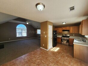 3081 Dogwood Ave in Decatur, GA - Building Photo - Building Photo