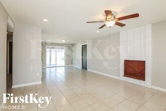 14049 N 37th Way in Phoenix, AZ - Building Photo - Building Photo