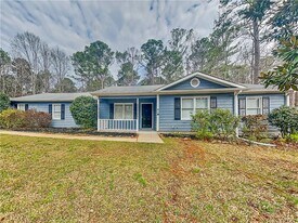 65 Homeport Dr in Newnan, GA - Building Photo