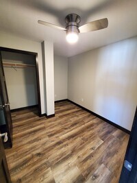 408 Lake St NE, Unit 15 photo'