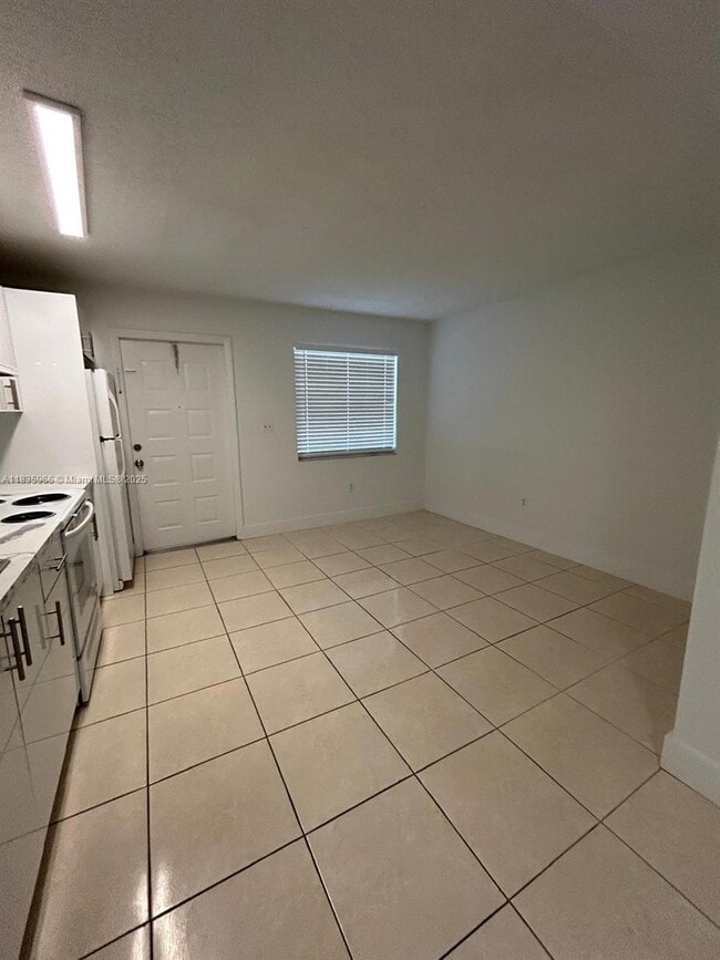 property at 2401 Van Buren St