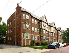 Clifford Apartments in Lakewood, OH - Building Photo - Building Photo