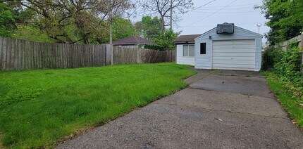 4404 Marseilles St in Detroit, MI - Building Photo - Building Photo