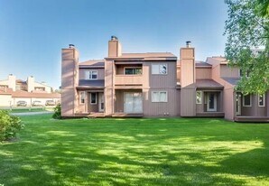 10270 Jamestown Dr, Unit C in Anchorage, AK - Building Photo