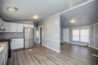 17707 Bittersweet Rd in Gravette, AR - Building Photo - Building Photo