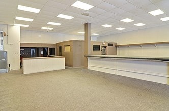 6442-6450 Cermak Rd in Berwyn, IL - Building Photo - Building Photo