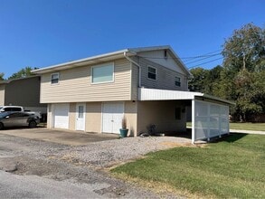 46 Nutter Ct in Williamstown, WV - Building Photo - Building Photo