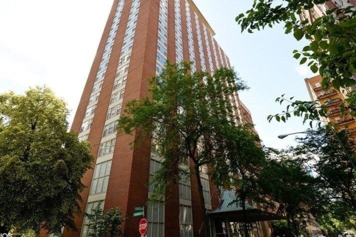 1325 N State Pkwy in Chicago, IL - Foto de edificio
