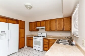 7704 Velvet Canyon Ave in Las Vegas, NV - Building Photo - Building Photo
