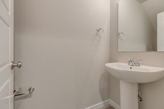 2488 E Blue Tick St in Meridian, ID - Building Photo - Building Photo