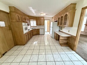 318 NE 59th St in Oklahoma City, OK - Building Photo - Building Photo