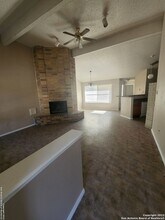 11358 Olney Springs Dr in San Antonio, TX - Building Photo - Building Photo