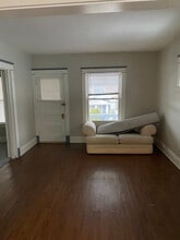 1342 Thoreau Rd in Lakewood, OH - Building Photo - Building Photo