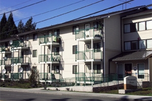 Paramount House in Shoreline, WA - Foto de edificio