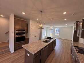 112 Avenda Ln in Midlothian, VA - Building Photo - Building Photo