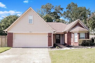 7413 Tack Cove in Southaven, MS - Building Photo