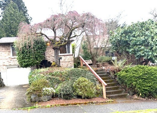 6520 43rd Ave NE in Seattle, WA - Building Photo - Building Photo