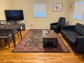 4126 35th Ave N, Unit Apartment in St. Petersburg, FL - Building Photo