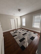 132 Chelsea St in Boston, MA - Building Photo - Building Photo