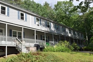 18 Gould Ave in Meredith, NH - Building Photo