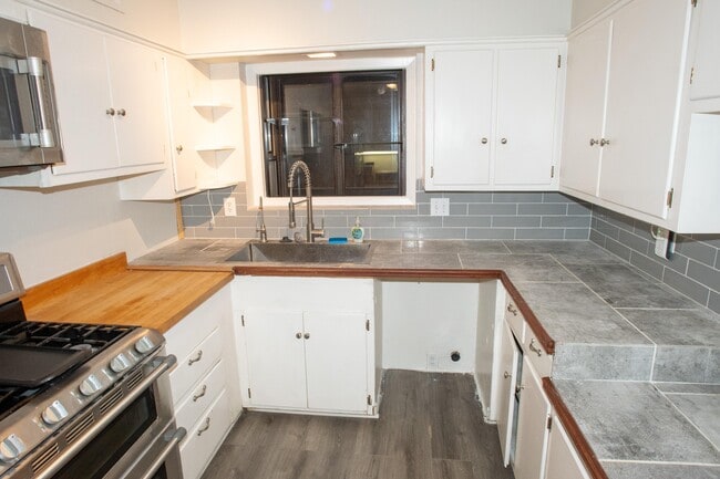 property at 2129 Province Ln