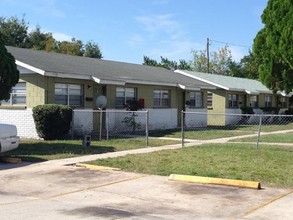 2475 6th St NE in Winter Haven, FL - Building Photo - Building Photo