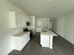 3081 NE 38th St in Ocala, FL - Building Photo - Building Photo