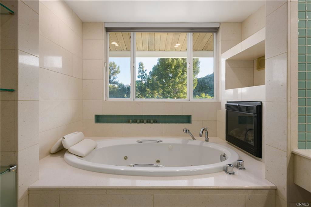 11831 Bel Terrace in Los Angeles, CA - Building Photo
