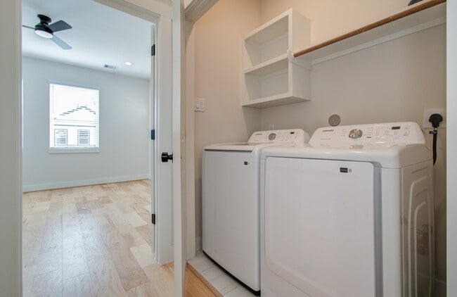 5309 Donovan Gdns Ln