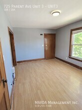 725 Parent Ave in Windsor, ON - Building Photo - Building Photo