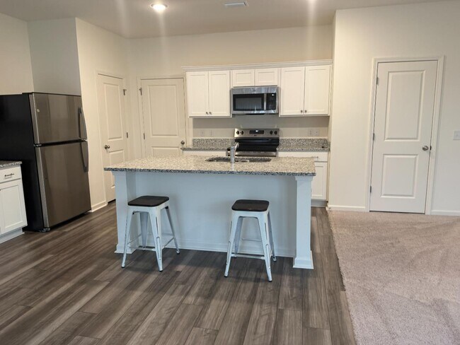 111 Forbes Rd in Summerville, SC - Building Photo - Building Photo