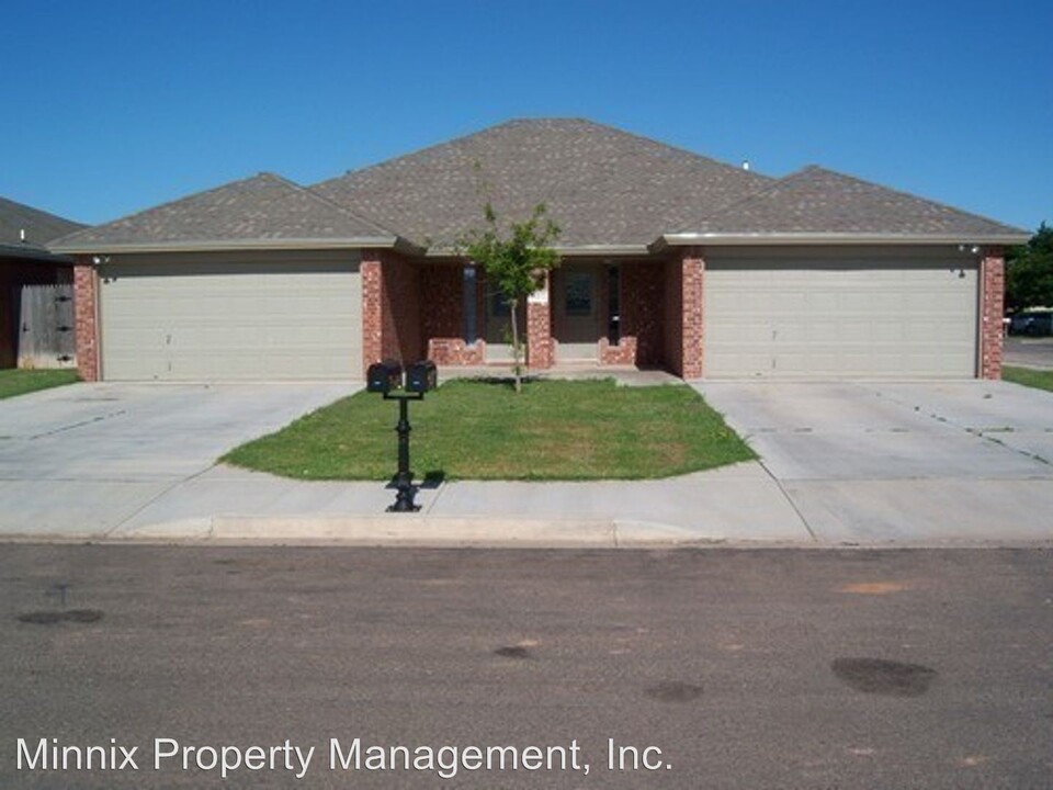 615 N Elkhart Ave in Lubbock, TX - Building Photo