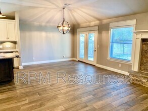 1801 Yosemite Pl in Edmond, OK - Building Photo - Building Photo