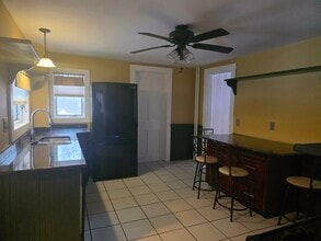 175 Eagle St, Unit Lower in Fredonia, NY - Foto de edificio - Building Photo