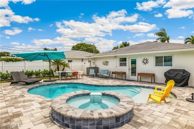 property at 791 94th Ave N