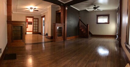 213 Moir St in Waterloo, IA - Building Photo - Building Photo