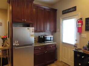 33 Deer Park Ave in Babylon, NY - Building Photo - Building Photo