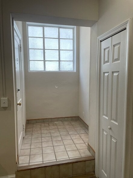 996 Chestnut St, Unit 1 in Newton, MA - Building Photo - Building Photo