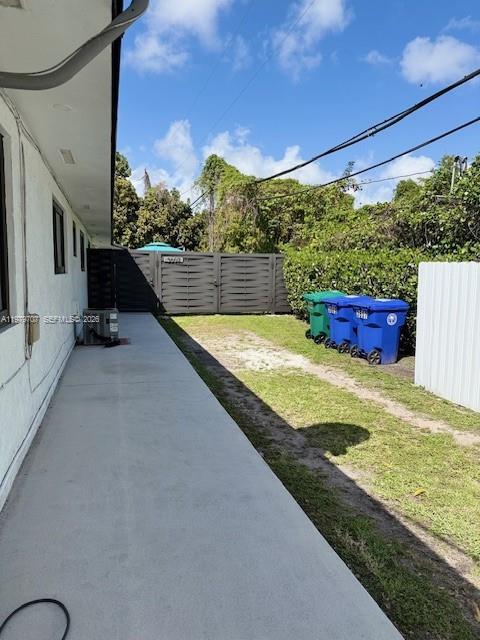 property at 3609 SW 27th St