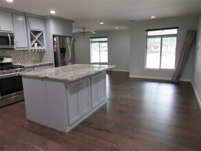 1026 Thomas St in Denton, TX - Building Photo - Building Photo