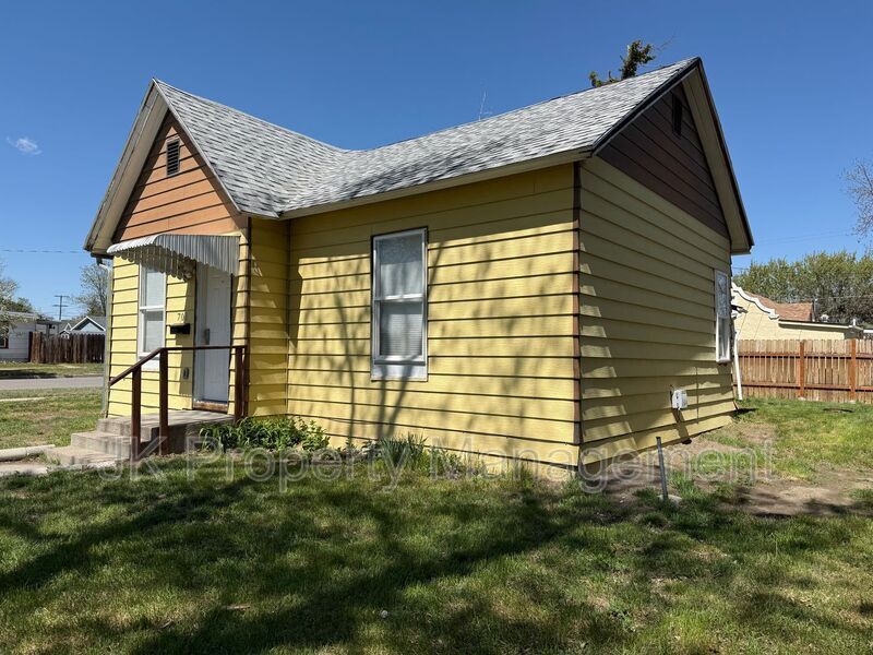 701 8th Ave S in Great Falls, MT - Building Photo
