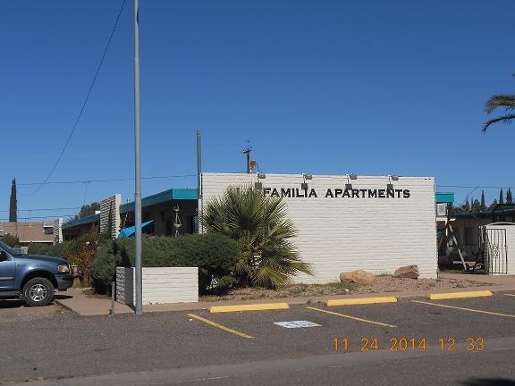 La Familia Apartments in Douglas, AZ - Foto de edificio