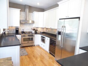 585 E 7th St in Boston, MA - Building Photo - Building Photo