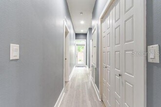 321 NW 7th Terrace in Gainesville, FL - Foto de edificio - Building Photo