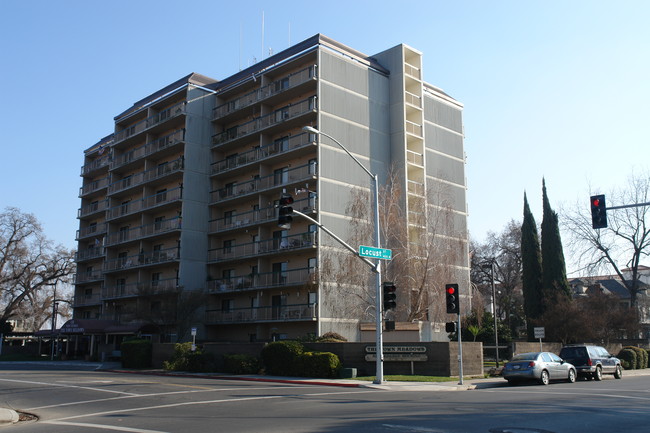 The Town Meadows in Visalia, CA - Building Photo - Building Photo