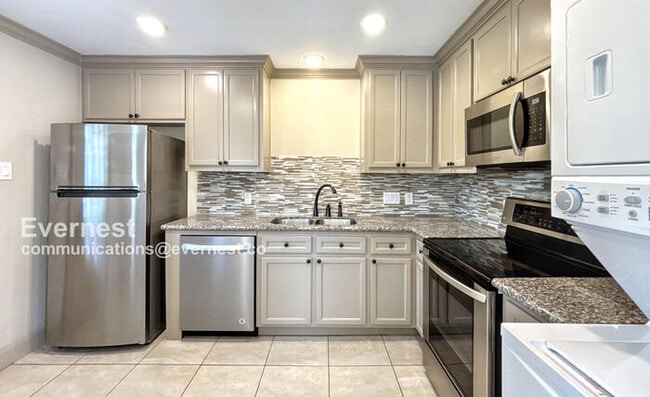 3340 Blodgett St in Houston, TX - Building Photo - Building Photo