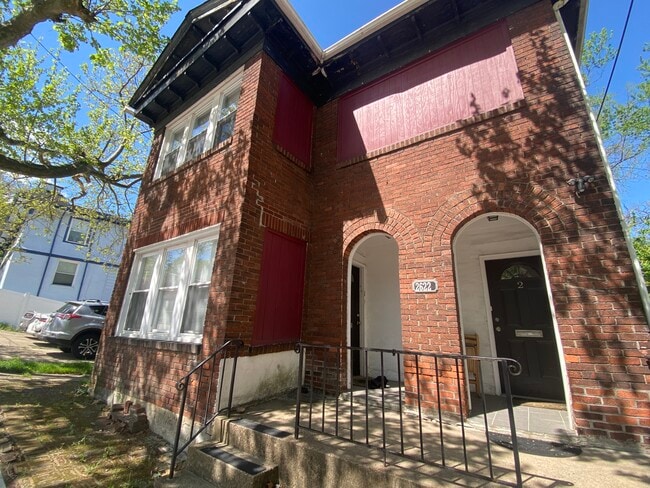 2622 Tilbury Ave, Unit Upper Level