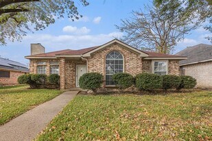 1105 Irene Dr in Mesquite, TX - Building Photo